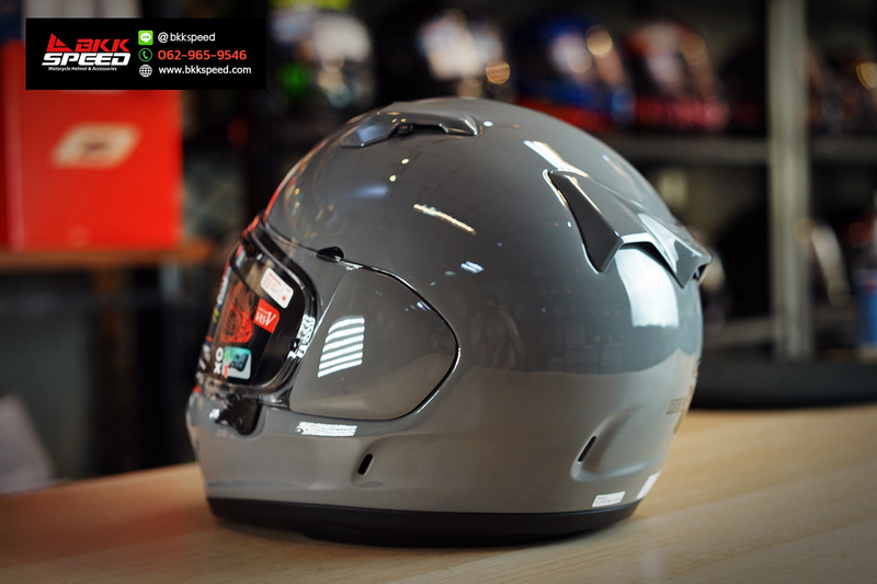 รูปสินค้าหมวกกันน็อคเต็มใบ แบรนด์ ARAI รุ่น ARAI RENEGADE V ลาย/สี Renegade V Modern Grey สำหรับขี่มอเตอร์ไซค์ รูปเพิ่มเติม 5 จาก BKKSPEED