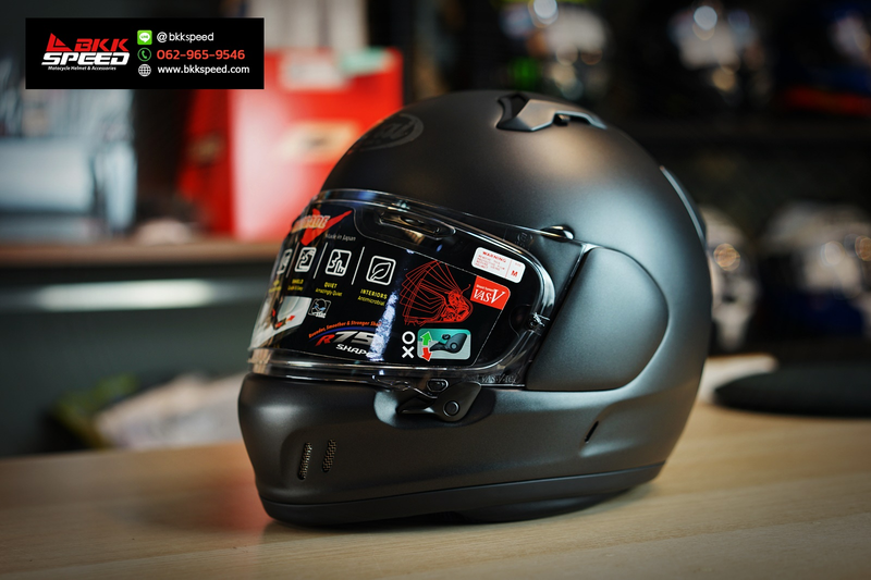 รูปสินค้าหมวกกันน็อคเต็มใบ แบรนด์ ARAI รุ่น ARAI RENEGADE V ลาย/สี Renegade V Frost Black สำหรับขี่มอเตอร์ไซค์ มุมหลักด้านหน้า จาก BKKSPEED