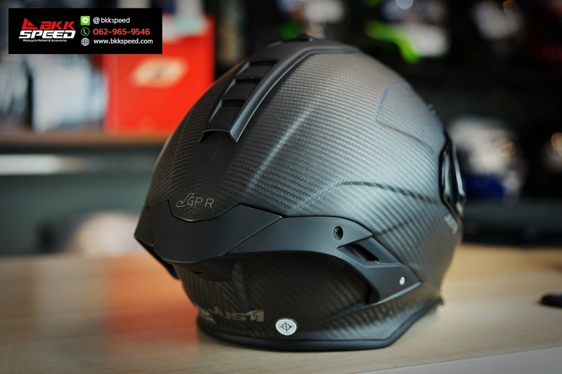 รูปสินค้าหมวกกันน็อคเต็มใบ แบรนด์ Just1 รุ่น J GPR ลาย/สี Carbon Matt สำหรับขี่มอเตอร์ไซค์ รูปเพิ่มเติม 6 จาก BKKSPEED