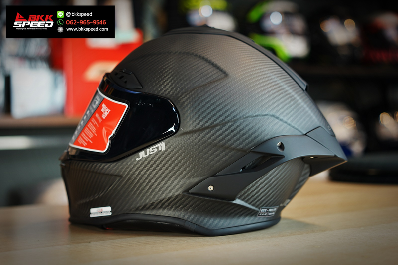 รูปสินค้าหมวกกันน็อคเต็มใบ แบรนด์ Just1 รุ่น J GPR ลาย/สี Carbon Matt สำหรับขี่มอเตอร์ไซค์ รายละเอียดสินค้า จาก BKKSPEED
