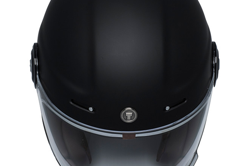 รูปสินค้าหมวกกันน็อคเต็มใบ แบรนด์ TORC รุ่น T1 ลาย/สี Matt Black สำหรับขี่มอเตอร์ไซค์ มุมด้านหลัง จาก BKKSPEED