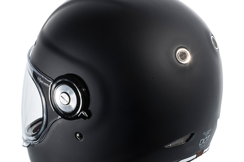 รูปสินค้าหมวกกันน็อคเต็มใบ แบรนด์ TORC รุ่น T1 ลาย/สี Matt Black สำหรับขี่มอเตอร์ไซค์ มุมด้านข้าง จาก BKKSPEED
