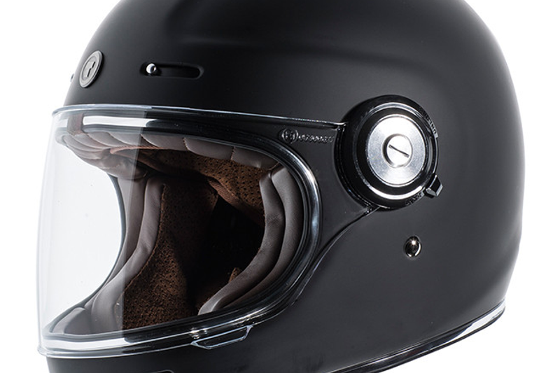 รูปสินค้าหมวกกันน็อคเต็มใบ แบรนด์ TORC รุ่น T1 ลาย/สี Matt Black สำหรับขี่มอเตอร์ไซค์ มุมหลักด้านหน้า จาก BKKSPEED