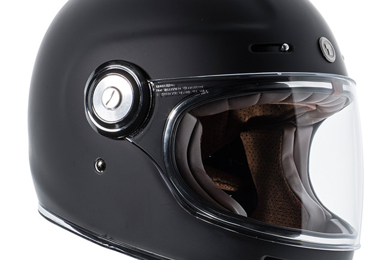 รูปสินค้าหมวกกันน็อคเต็มใบ แบรนด์ TORC รุ่น T1 ลาย/สี Matt Black สำหรับขี่มอเตอร์ไซค์ รายละเอียดสินค้า จาก BKKSPEED