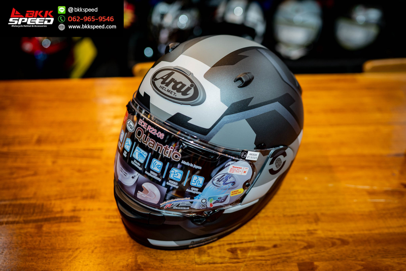 รูปสินค้าหมวกกันน็อคเต็มใบ แบรนด์ ARAI รุ่น ARAI Quantic ลาย/สี Quantic Face Grey สำหรับขี่มอเตอร์ไซค์ มุมด้านข้าง จาก BKKSPEED