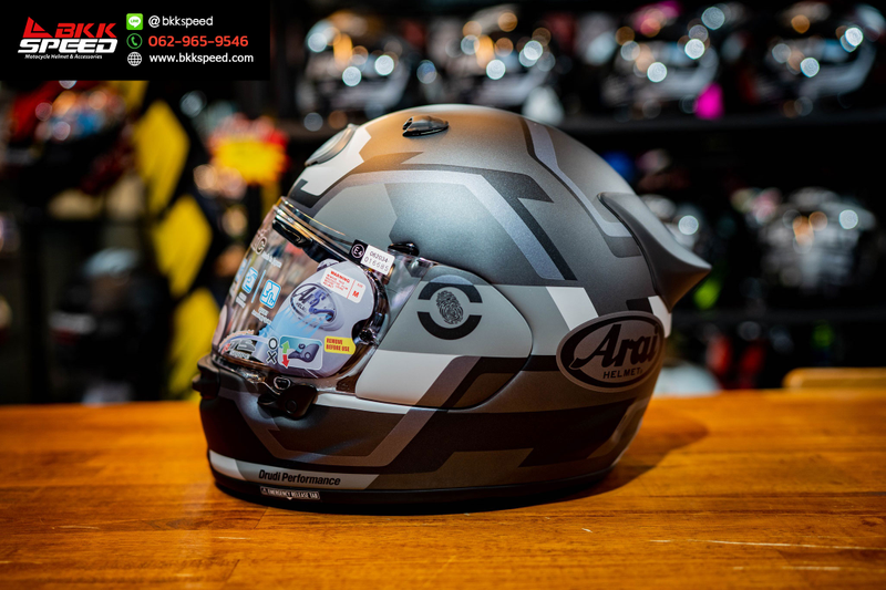 รูปสินค้าหมวกกันน็อคเต็มใบ แบรนด์ ARAI รุ่น ARAI Quantic ลาย/สี Quantic Face Grey สำหรับขี่มอเตอร์ไซค์ มุมหลักด้านหน้า จาก BKKSPEED