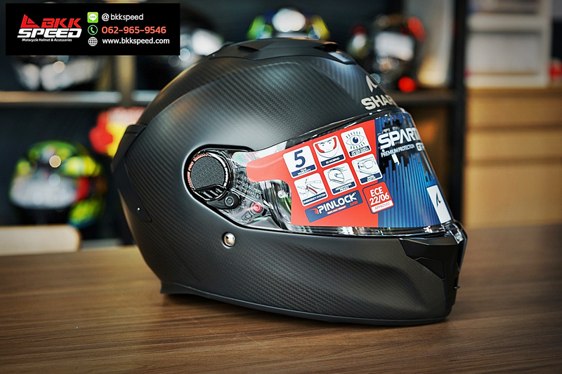 รูปสินค้าหมวกกันน็อคเต็มใบ แบรนด์ SHARK รุ่น Shark Spartan GT Pro Carbon ลาย/สี Spartan GT PRO Carbon Matt DMA สำหรับขี่มอเตอร์ไซค์ มุมด้านข้าง จาก BKKSPEED