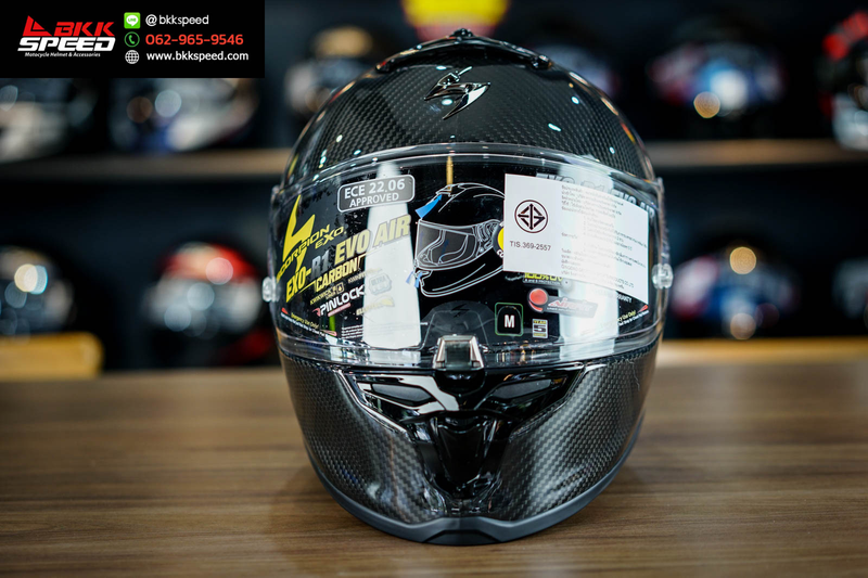 รูปสินค้าหมวกกันน็อคเต็มใบ แบรนด์ Scorpion EXO รุ่น Scorpion EXO R1 EVO AIR ลาย/สี R1 EVO Air Carbon (ECE R22.06) สำหรับขี่มอเตอร์ไซค์ มุมด้านข้าง จาก BKKSPEED