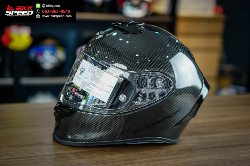 รูปสินค้าหมวกกันน็อคเต็มใบ แบรนด์ Scorpion EXO รุ่น Scorpion EXO R1 EVO AIR ลาย/สี R1 EVO Air Carbon (ECE R22.06) สำหรับขี่มอเตอร์ไซค์ รูปเพิ่มเติม 6 จาก BKKSPEED