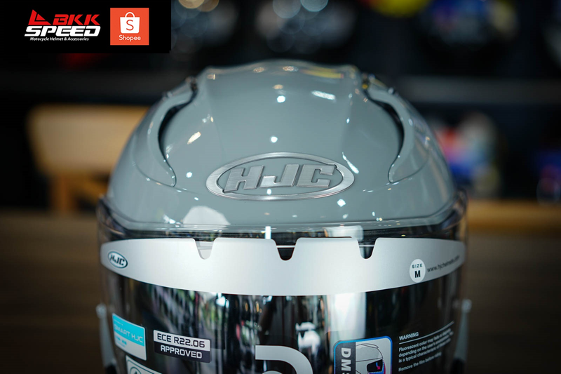 รูปสินค้าหมวกกันน็อคเต็มใบ แบรนด์ HJC รุ่น RPHA31 ลาย/สี N Grey สำหรับขี่มอเตอร์ไซค์ มุมด้านหลัง จาก BKKSPEED