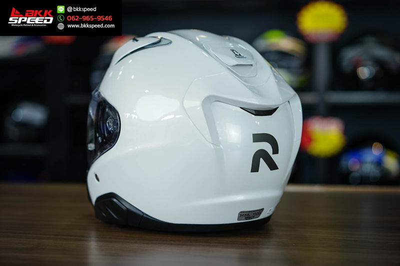 รูปสินค้าหมวกกันน็อคเต็มใบ แบรนด์ HJC รุ่น RPHA31 ลาย/สี Pearl White สำหรับขี่มอเตอร์ไซค์ รายละเอียดสินค้า จาก BKKSPEED