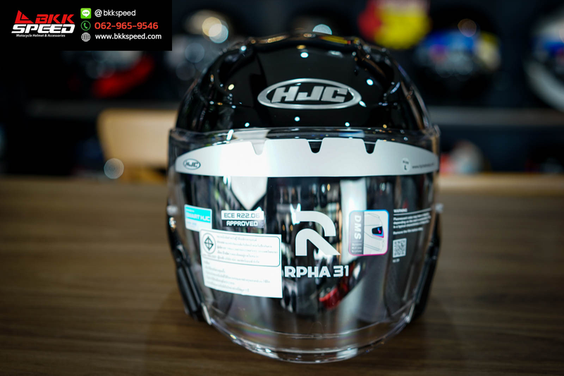 รูปสินค้าหมวกกันน็อคเต็มใบ แบรนด์ HJC รุ่น RPHA31 ลาย/สี Metal Black สำหรับขี่มอเตอร์ไซค์ มุมด้านหลัง จาก BKKSPEED