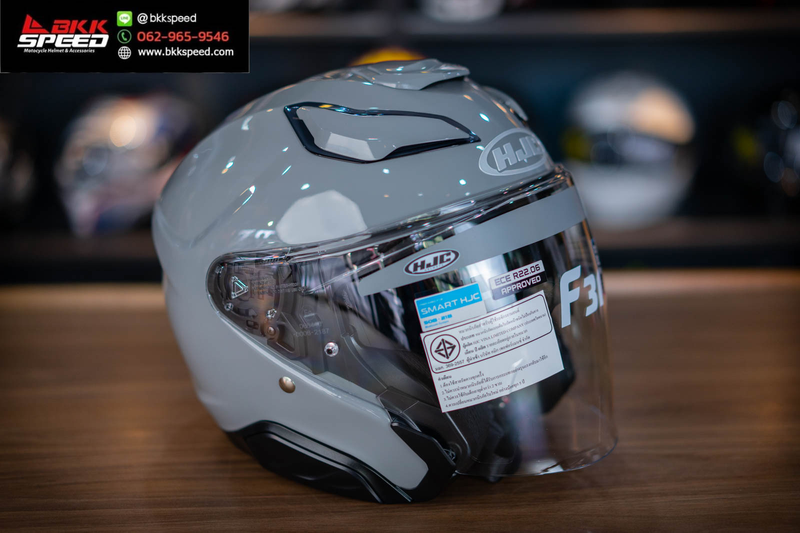 รูปสินค้าหมวกกันน็อคเต็มใบ แบรนด์ HJC รุ่น HJC F31 ลาย/สี F31 N Grey สำหรับขี่มอเตอร์ไซค์ มุมด้านหลัง จาก BKKSPEED