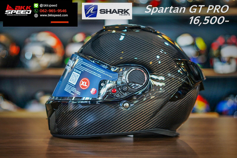 รูปสินค้าหมวกกันน็อคเต็มใบ แบรนด์ SHARK รุ่น Shark Spartan GT Pro Carbon ลาย/สี Spartan GT Pro carbon DAD (ECE 22.06) สำหรับขี่มอเตอร์ไซค์ มุมหลักด้านหน้า จาก BKKSPEED