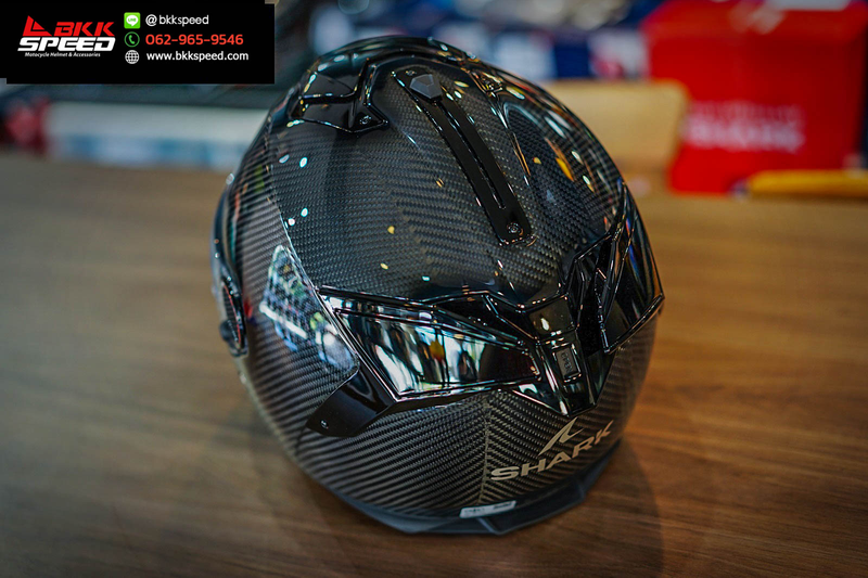 รูปสินค้าหมวกกันน็อคเต็มใบ แบรนด์ SHARK รุ่น Shark Spartan GT Pro Carbon ลาย/สี Spartan GT Pro carbon DAD (ECE 22.06) สำหรับขี่มอเตอร์ไซค์ รูปเพิ่มเติม 6 จาก BKKSPEED