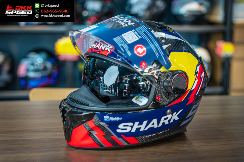 รูปสินค้าหมวกกันน็อคเต็มใบ แบรนด์ SHARK รุ่น Shark Spartan GT Pro Carbon ลาย/สี Spartan GT PRO Carbon Zarco Replica DUR สำหรับขี่มอเตอร์ไซค์ รูปเพิ่มเติม 7 จาก BKKSPEED