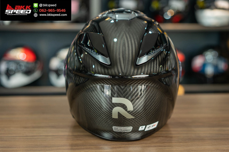 รูปสินค้าหมวกกันน็อคเต็มใบ แบรนด์ HJC รุ่น RPHA71 ลาย/สี Carbon สำหรับขี่มอเตอร์ไซค์ มุมด้านหลัง จาก BKKSPEED