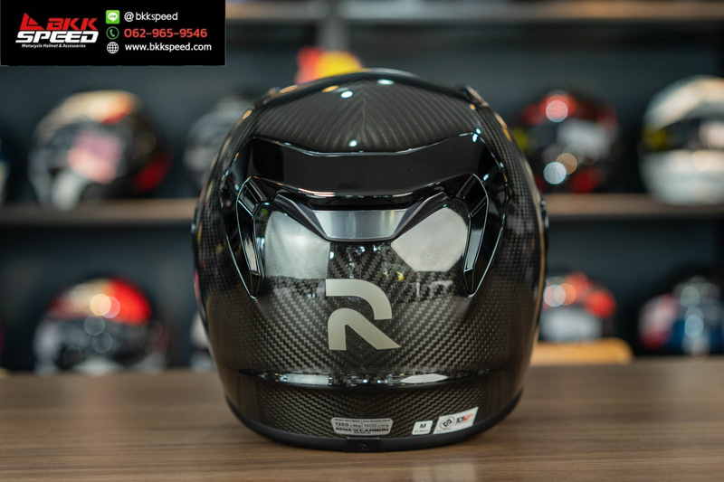รูปสินค้าหมวกกันน็อคเต็มใบ แบรนด์ HJC รุ่น HJC RPHA12 ลาย/สี RPHA12 Carbon สำหรับขี่มอเตอร์ไซค์ รายละเอียดสินค้า จาก BKKSPEED