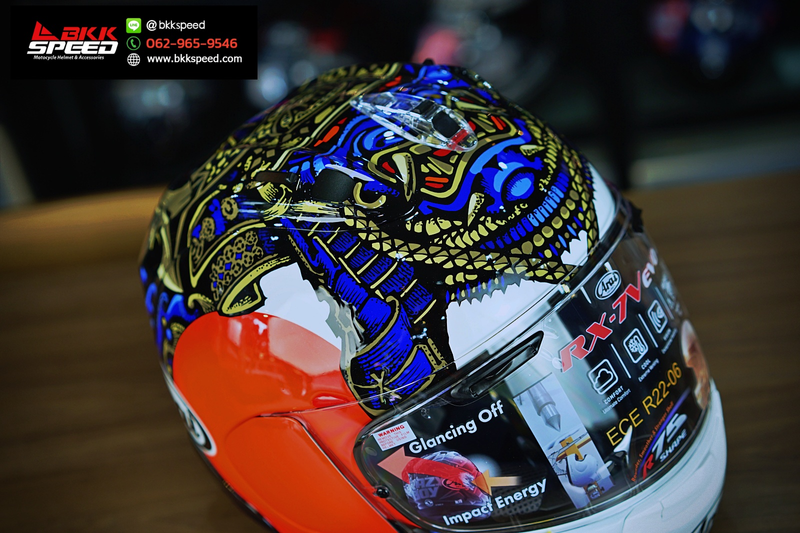 รูปสินค้าหมวกกันน็อคเต็มใบ แบรนด์ ARAI รุ่น ARAI RX-7V EVO ลาย/สี RX7V EVO Samurai สำหรับขี่มอเตอร์ไซค์ มุมด้านข้าง จาก BKKSPEED