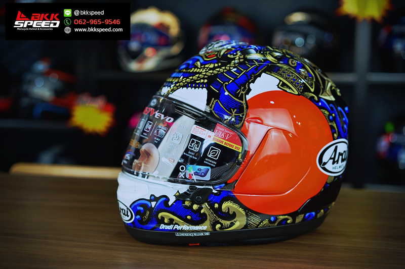 รูปสินค้าหมวกกันน็อคเต็มใบ แบรนด์ ARAI รุ่น ARAI RX-7V EVO ลาย/สี RX7V EVO Samurai สำหรับขี่มอเตอร์ไซค์ มุมหลักด้านหน้า จาก BKKSPEED