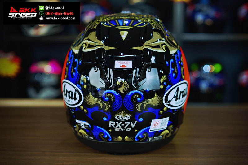 รูปสินค้าหมวกกันน็อคเต็มใบ แบรนด์ ARAI รุ่น ARAI RX-7V EVO ลาย/สี RX7V EVO Samurai สำหรับขี่มอเตอร์ไซค์ มุมด้านหลัง จาก BKKSPEED