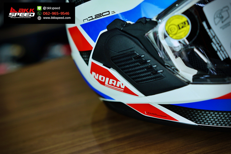 รูปสินค้าหมวกกันน็อคเต็มใบ แบรนด์ Nolan รุ่น N120.1 ลาย/สี Subway White Blue Red (24) Flipback สำหรับขี่มอเตอร์ไซค์ มุมด้านหลัง จาก BKKSPEED