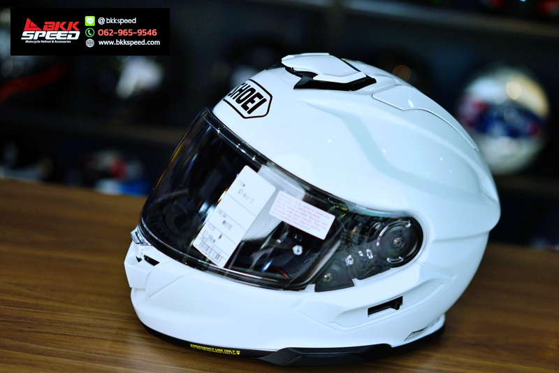 รูปสินค้าหมวกกันน็อคเต็มใบ แบรนด์ SHOEI รุ่น Shoei GT AIR 3 ลาย/สี GT AIR 3 White สำหรับขี่มอเตอร์ไซค์ มุมด้านข้าง จาก BKKSPEED