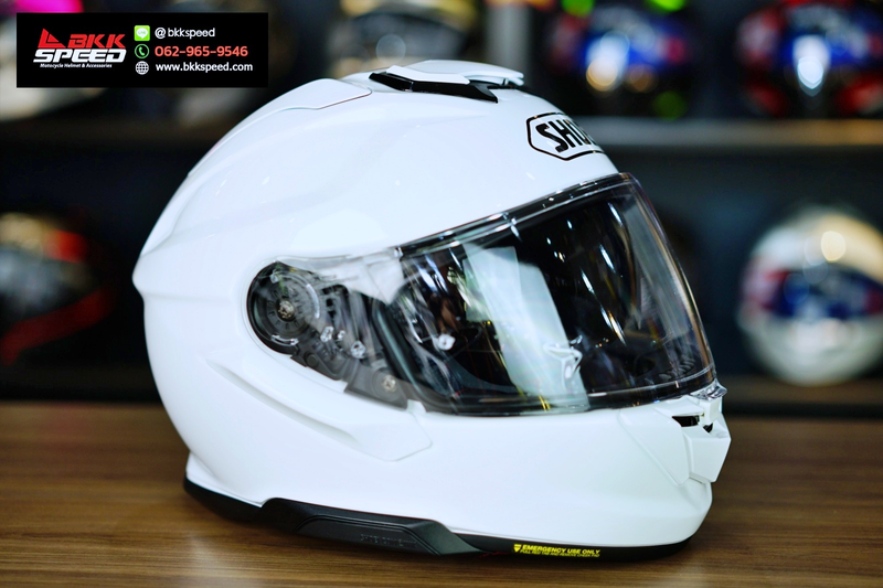 รูปสินค้าหมวกกันน็อคเต็มใบ แบรนด์ SHOEI รุ่น Shoei GT AIR 3 ลาย/สี GT AIR 3 White สำหรับขี่มอเตอร์ไซค์ รายละเอียดสินค้า จาก BKKSPEED
