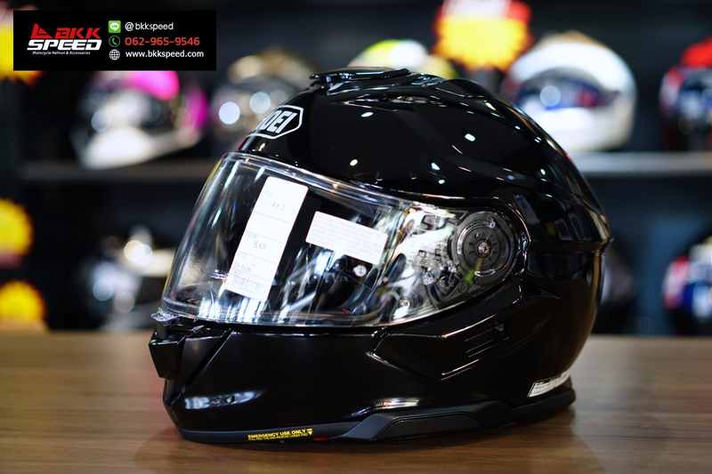 รูปสินค้าหมวกกันน็อคเต็มใบ แบรนด์ SHOEI รุ่น Shoei GT AIR 3 ลาย/สี GT AIR 3 Black สำหรับขี่มอเตอร์ไซค์ มุมหลักด้านหน้า จาก BKKSPEED
