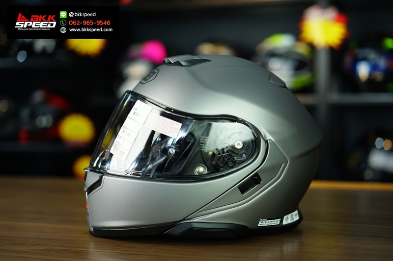 รูปสินค้าหมวกกันน็อคเต็มใบ แบรนด์ SHOEI รุ่น Shoei Neotec3 ลาย/สี Neotec3 Matt Deep Grey สำหรับขี่มอเตอร์ไซค์ มุมด้านข้าง จาก BKKSPEED