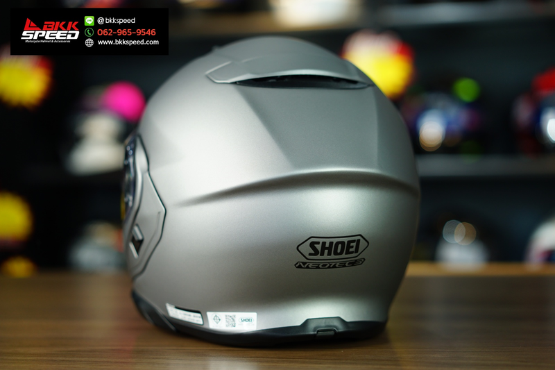 รูปสินค้าหมวกกันน็อคเต็มใบ แบรนด์ SHOEI รุ่น Shoei Neotec3 ลาย/สี Neotec3 Matt Deep Grey สำหรับขี่มอเตอร์ไซค์ มุมด้านหลัง จาก BKKSPEED