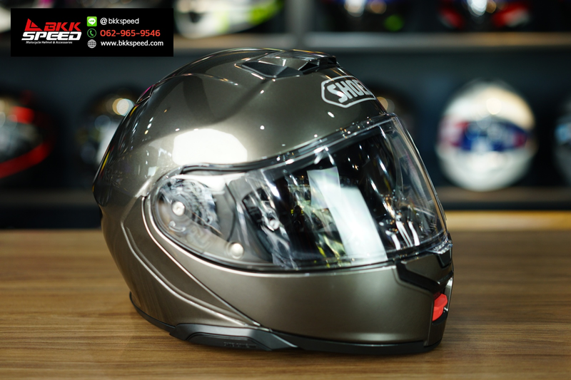 รูปสินค้าหมวกกันน็อคเต็มใบ แบรนด์ SHOEI รุ่น Shoei Neotec3 ลาย/สี Neotec3 M Anthracite สำหรับขี่มอเตอร์ไซค์ มุมด้านข้าง จาก BKKSPEED