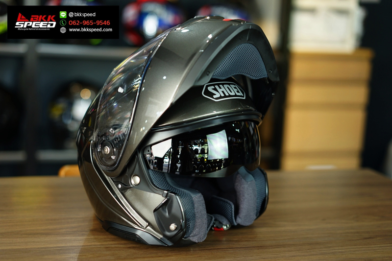 รูปสินค้าหมวกกันน็อคเต็มใบ แบรนด์ SHOEI รุ่น Shoei Neotec3 ลาย/สี Neotec3 M Anthracite สำหรับขี่มอเตอร์ไซค์ รูปเพิ่มเติม 6 จาก BKKSPEED