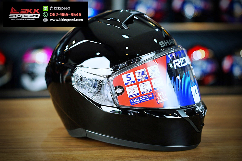 รูปสินค้าหมวกกันน็อคเต็มใบ แบรนด์ SHARK รุ่น Shark Ridill 2 ลาย/สี Ridill 2 Black สำหรับขี่มอเตอร์ไซค์ มุมด้านหลัง จาก BKKSPEED