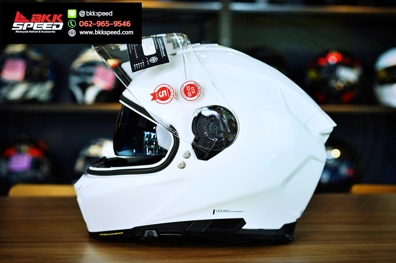 รูปสินค้าหมวกกันน็อคเต็มใบ แบรนด์ Nolan รุ่น Nolan N80.8 ลาย/สี N80.8 Classic NCOM White (5) สำหรับขี่มอเตอร์ไซค์ รูปเพิ่มเติม 5 จาก BKKSPEED