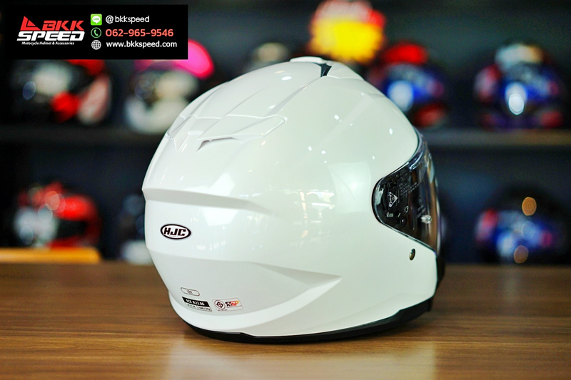 รูปสินค้าหมวกกันน็อคเต็มใบ แบรนด์ HJC รุ่น HJC i31 ลาย/สี i31 Pearl White สำหรับขี่มอเตอร์ไซค์ มุมด้านหลัง จาก BKKSPEED
