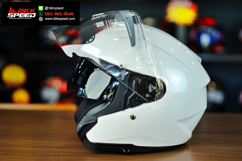 รูปสินค้าหมวกกันน็อคเต็มใบ แบรนด์ HJC รุ่น HJC i31 ลาย/สี i31 Pearl White สำหรับขี่มอเตอร์ไซค์ รูปเพิ่มเติม 5 จาก BKKSPEED