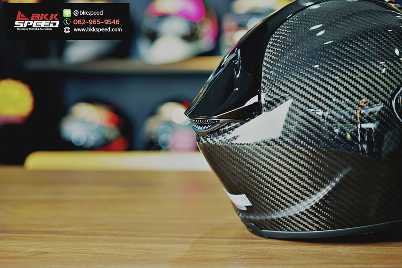 รูปสินค้าหมวกกันน็อคเต็มใบ แบรนด์ Scorpion EXO รุ่น Scorpion EXO 1400 Carbon ลาย/สี 1400 Carbon EVO II (2) สำหรับขี่มอเตอร์ไซค์ มุมด้านหลัง จาก BKKSPEED