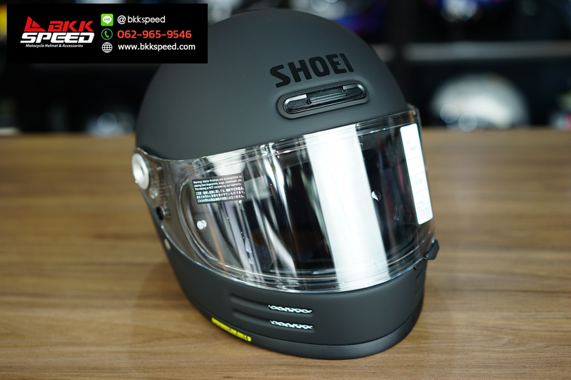 รูปสินค้าหมวกกันน็อคเต็มใบ แบรนด์ SHOEI รุ่น Shoei Glamster ลาย/สี Glamster Matt Black สำหรับขี่มอเตอร์ไซค์ มุมด้านข้าง จาก BKKSPEED