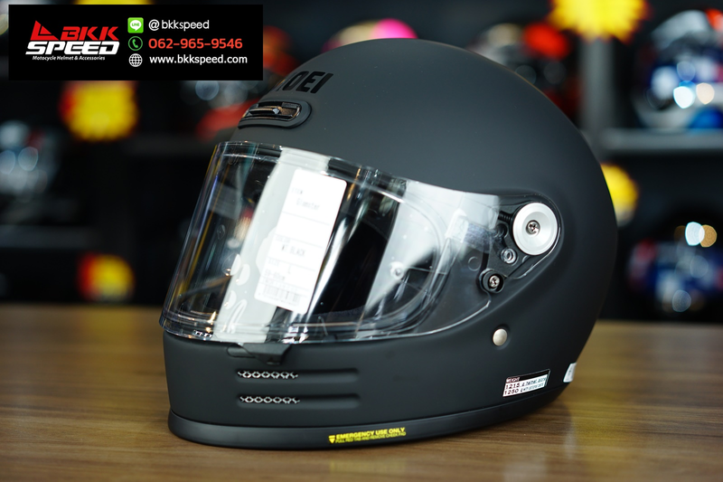 รูปสินค้าหมวกกันน็อคเต็มใบ แบรนด์ SHOEI รุ่น Shoei Glamster ลาย/สี Glamster Matt Black สำหรับขี่มอเตอร์ไซค์ มุมหลักด้านหน้า จาก BKKSPEED