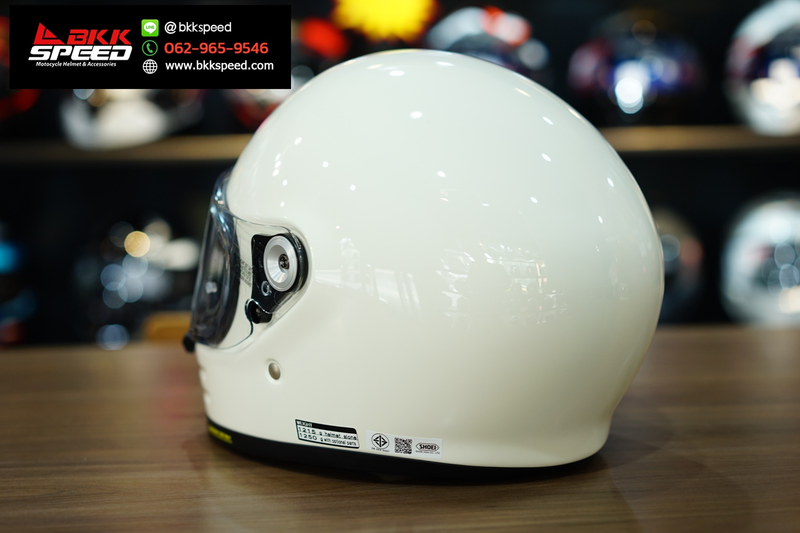 รูปสินค้าหมวกกันน็อคเต็มใบ แบรนด์ SHOEI รุ่น Shoei Glamster ลาย/สี Glamster Off White สำหรับขี่มอเตอร์ไซค์ รูปเพิ่มเติม 5 จาก BKKSPEED