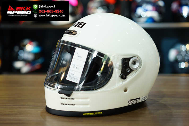 รูปสินค้าหมวกกันน็อคเต็มใบ แบรนด์ SHOEI รุ่น Shoei Glamster ลาย/สี Glamster Off White สำหรับขี่มอเตอร์ไซค์ มุมหลักด้านหน้า จาก BKKSPEED