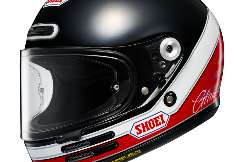 รูปสินค้าหมวกกันน็อคเต็มใบ แบรนด์ SHOEI รุ่น Shoei Glamster ลาย/สี Glamster Abiding TC1 สำหรับขี่มอเตอร์ไซค์ มุมด้านข้าง จาก BKKSPEED
