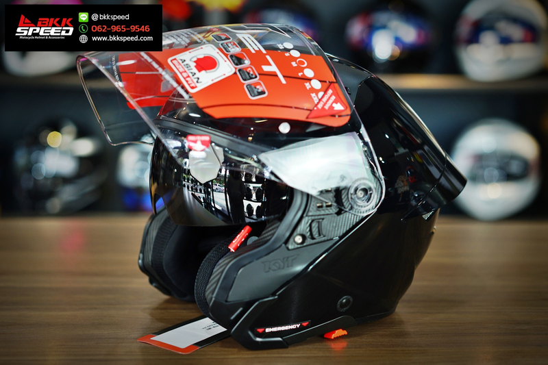 รูปสินค้าหมวกกันน็อคเต็มใบ แบรนด์ KYT รุ่น TTR ลาย/สี JET Solid Black สำหรับขี่มอเตอร์ไซค์ รูปเพิ่มเติม 5 จาก BKKSPEED