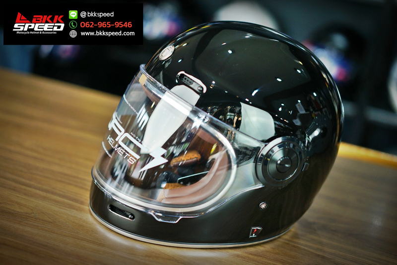 รูปสินค้าหมวกกันน็อคเต็มใบ แบรนด์ TORC รุ่น T1 ลาย/สี Glossy Black สำหรับขี่มอเตอร์ไซค์ มุมด้านข้าง จาก BKKSPEED
