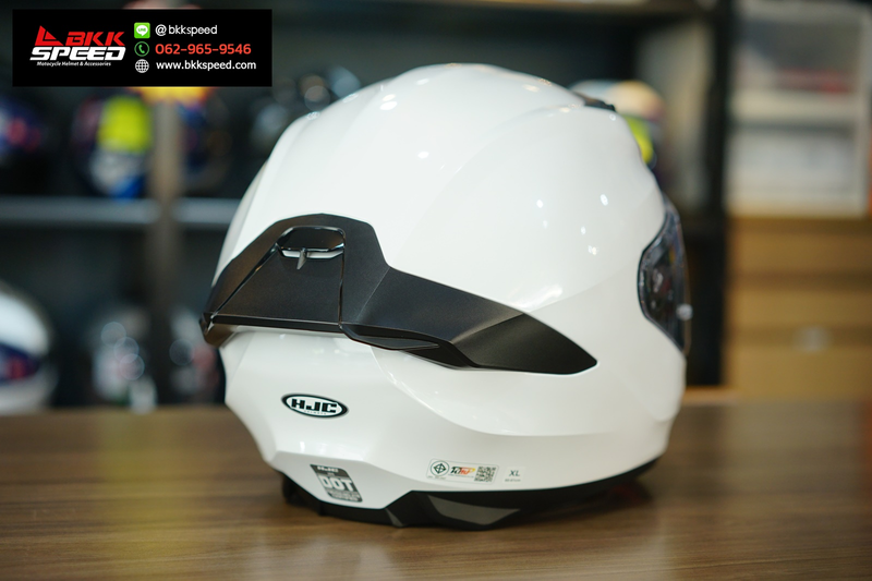 รูปสินค้าหมวกกันน็อคเต็มใบ แบรนด์ HJC รุ่น HJC i11 ลาย/สี i11 Pearl White สำหรับขี่มอเตอร์ไซค์ มุมด้านหลัง จาก BKKSPEED