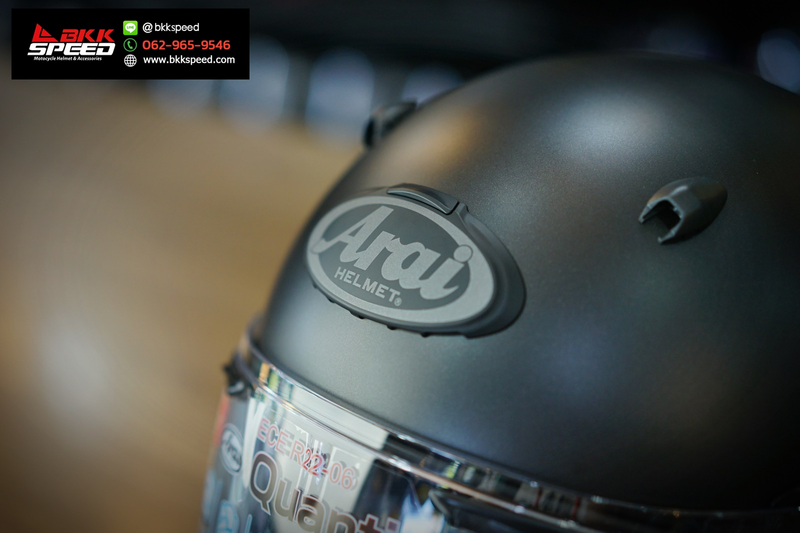 รูปสินค้าหมวกกันน็อคเต็มใบ แบรนด์ ARAI รุ่น ARAI Quantic ลาย/สี Quantic Black Frost สำหรับขี่มอเตอร์ไซค์ รูปเพิ่มเติม 6 จาก BKKSPEED