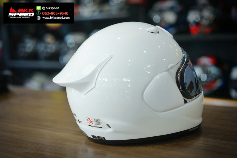 รูปสินค้าหมวกกันน็อคเต็มใบ แบรนด์ ARAI รุ่น ARAI Quantic ลาย/สี Quantic Diamond White สำหรับขี่มอเตอร์ไซค์ รูปเพิ่มเติม 6 จาก BKKSPEED