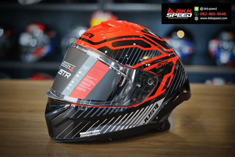 รูปสินค้าหมวกกันน็อคเต็มใบ แบรนด์ Just1 รุ่น Just1 JSTR ลาย/สี JSTR Tactical Silver Red สำหรับขี่มอเตอร์ไซค์ มุมด้านข้าง จาก BKKSPEED
