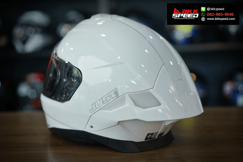 รูปสินค้าหมวกกันน็อคเต็มใบ แบรนด์ Just1 รุ่น Just1 JSTR ลาย/สี JSTR Solid White สำหรับขี่มอเตอร์ไซค์ รายละเอียดสินค้า จาก BKKSPEED
